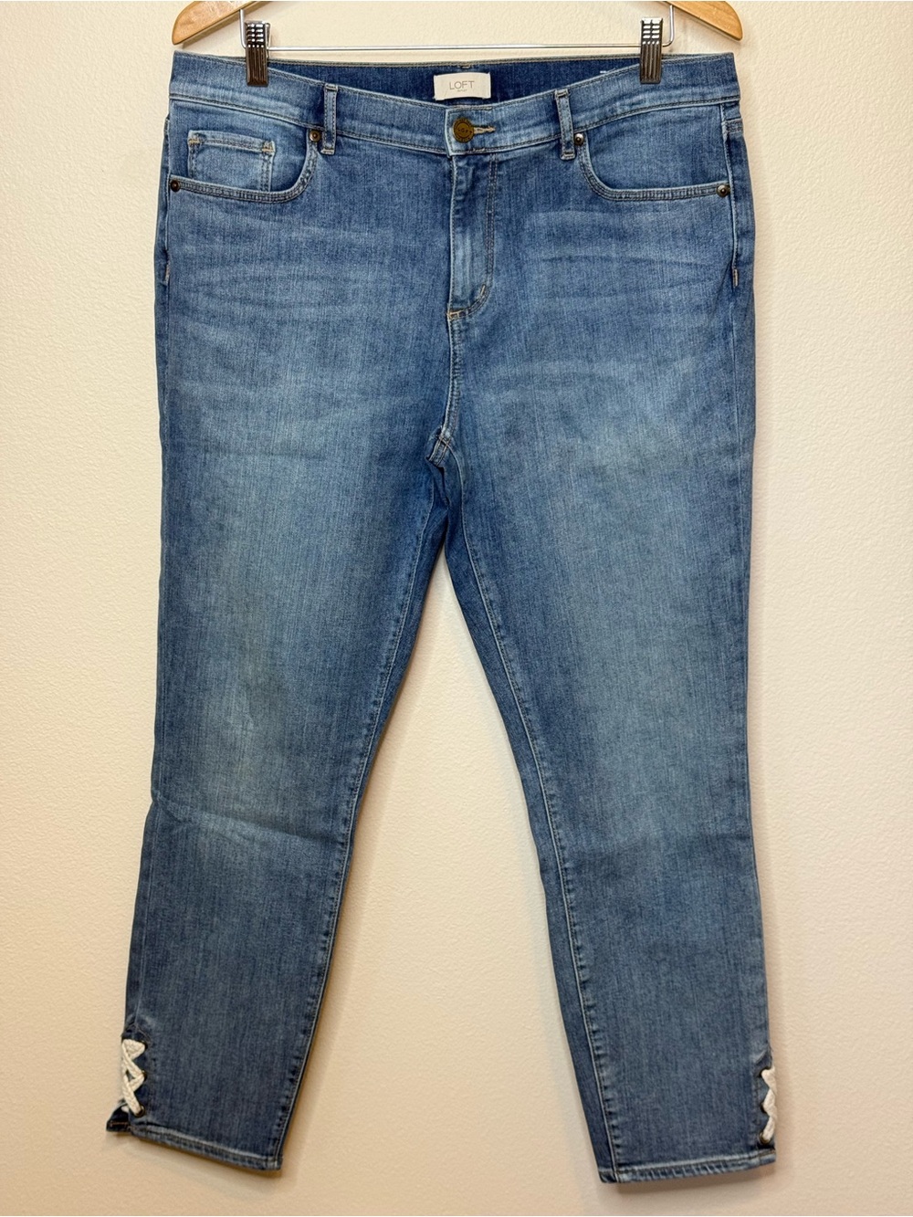 LOFT Light Blue Modern Skinny Ankle Jean size 14